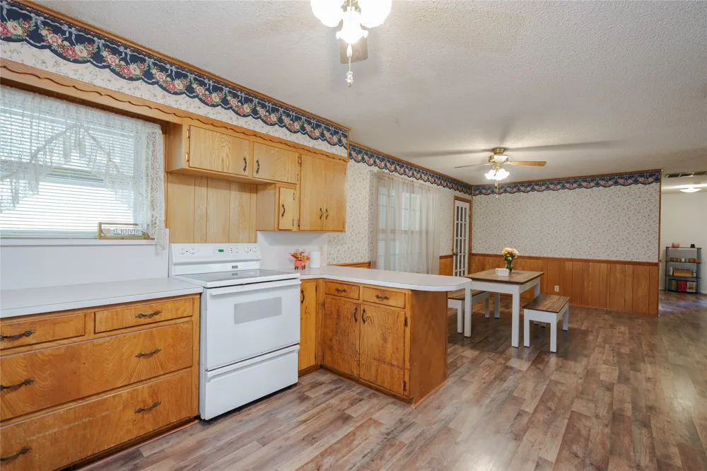 223 Hillcrest Street Sanger, TX 76266