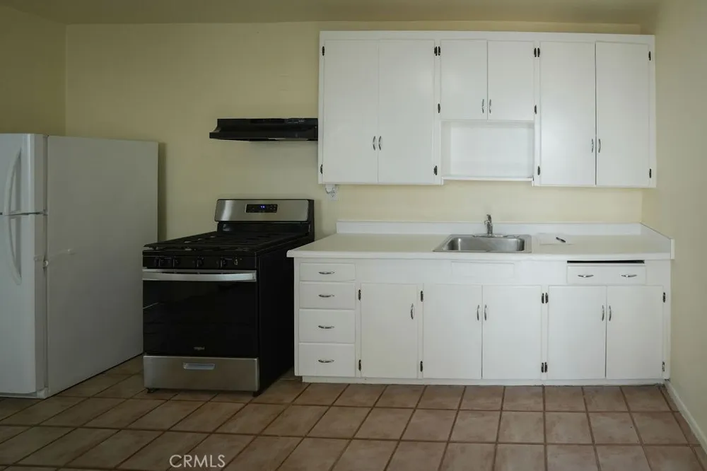610 W Main Santa Maria, CA 93458