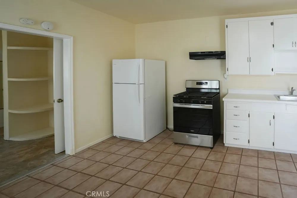 610 W Main Santa Maria, CA 93458