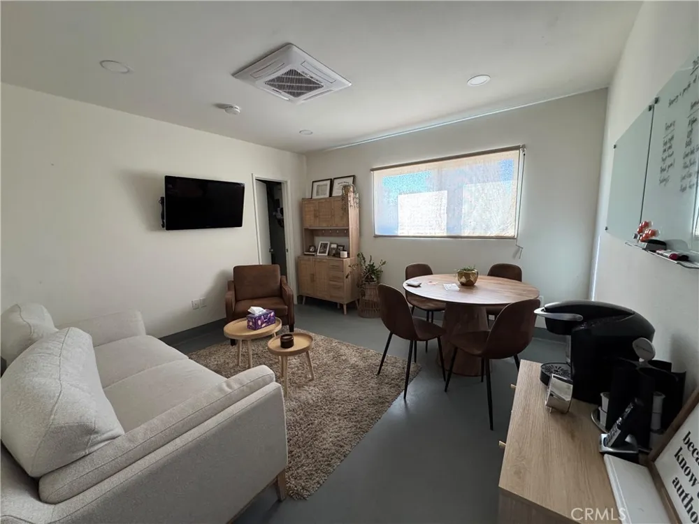 12791 Yorba Chino, CA 91710