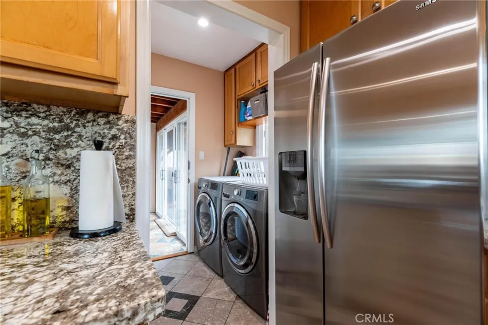 4427 W 60th Los Angeles, CA 90043