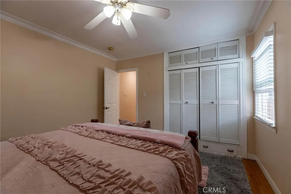 4427 W 60th Los Angeles, CA 90043