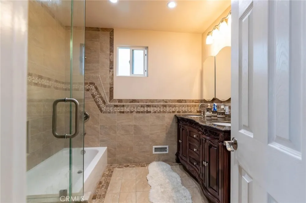 4427 W 60th Los Angeles, CA 90043
