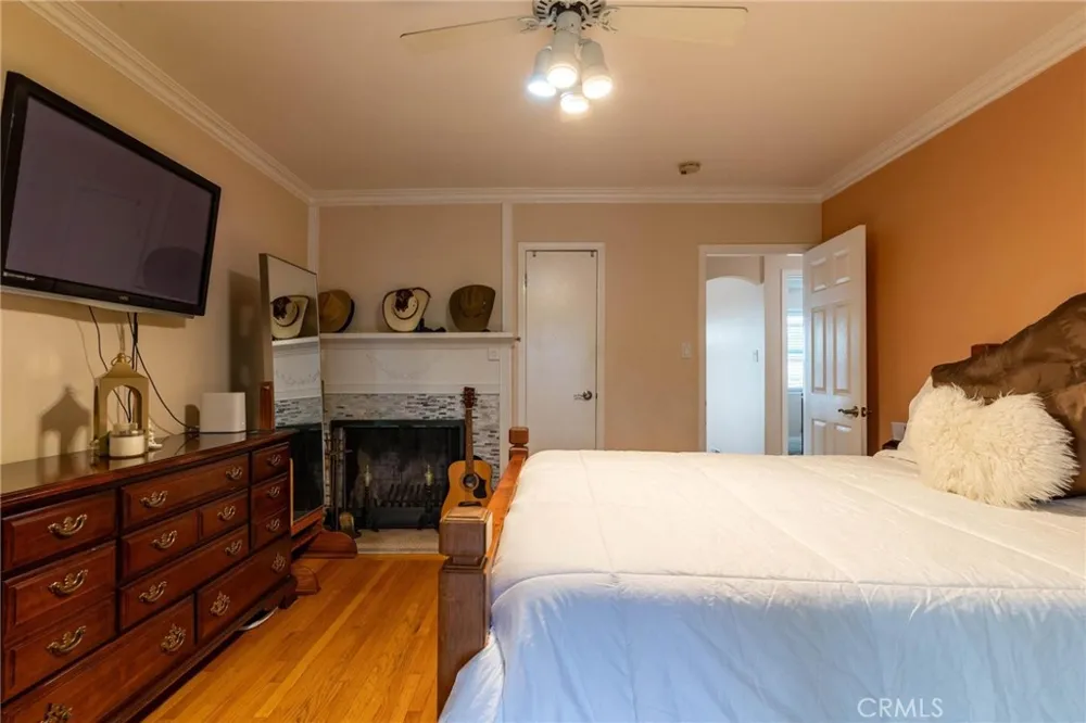 4427 W 60th Los Angeles, CA 90043