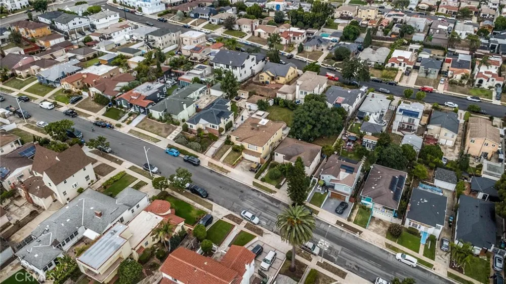 4427 W 60th Los Angeles, CA 90043