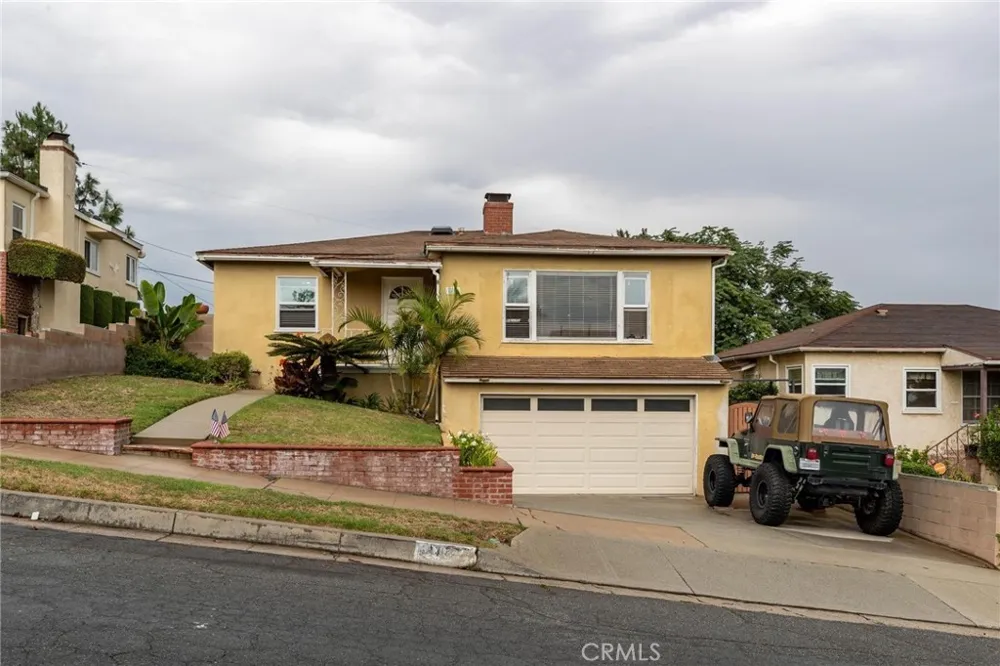 4427 W 60th Los Angeles, CA 90043
