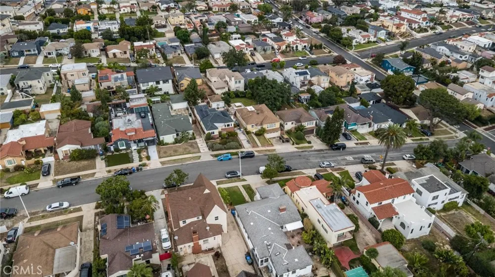 4427 W 60th Los Angeles, CA 90043