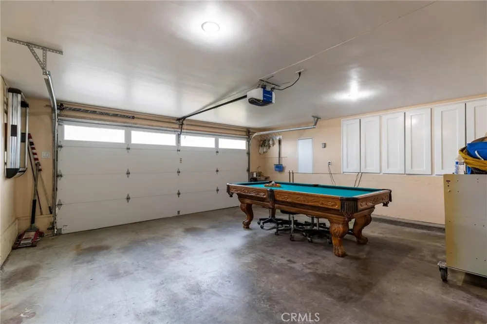4427 W 60th Los Angeles, CA 90043