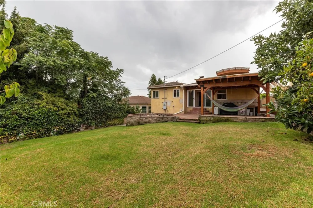 4427 W 60th Los Angeles, CA 90043