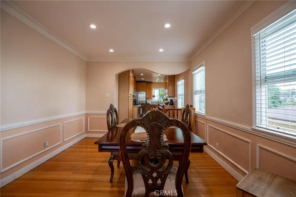 4427 W 60th Los Angeles, CA 90043