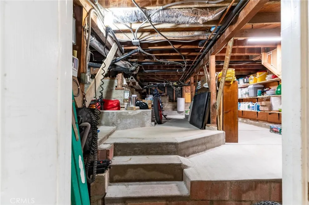 4427 W 60th Los Angeles, CA 90043