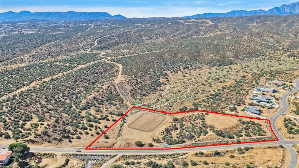 8089 Arrowhead Phelan, CA 92371