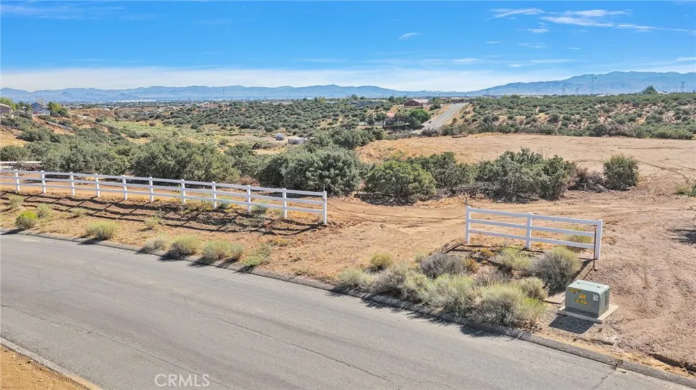 8089 Arrowhead Phelan, CA 92371