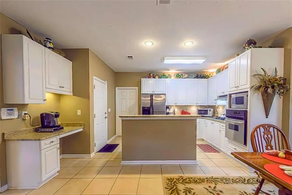 2140 Soft Pine Lane Acworth, GA 30102