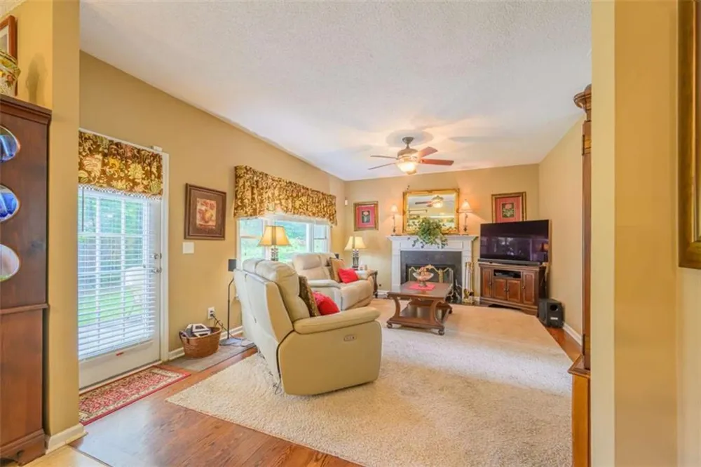 2140 Soft Pine Lane Acworth, GA 30102