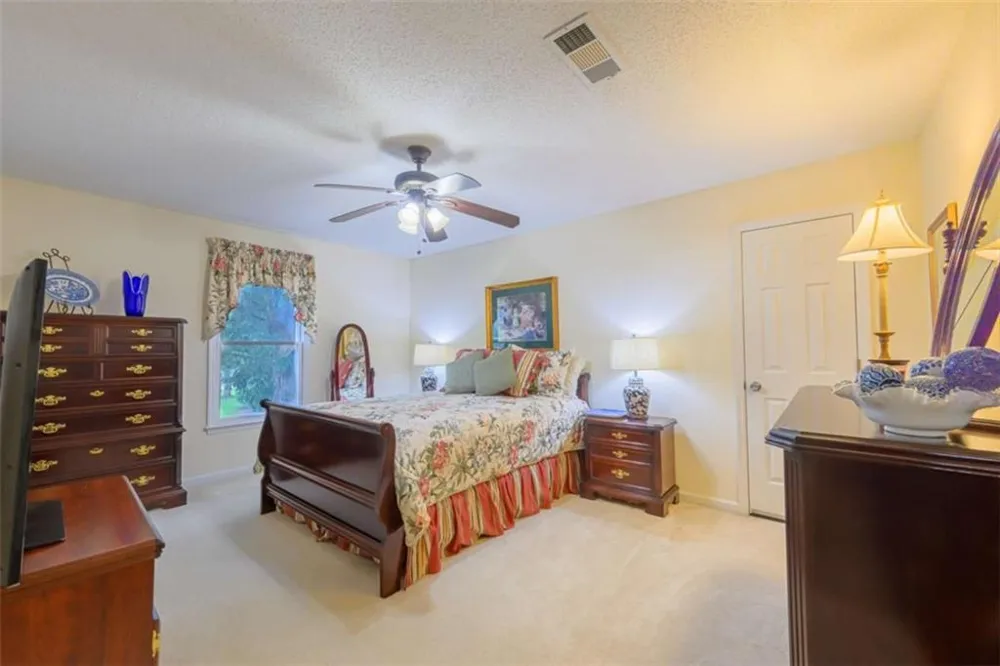 2140 Soft Pine Lane Acworth, GA 30102