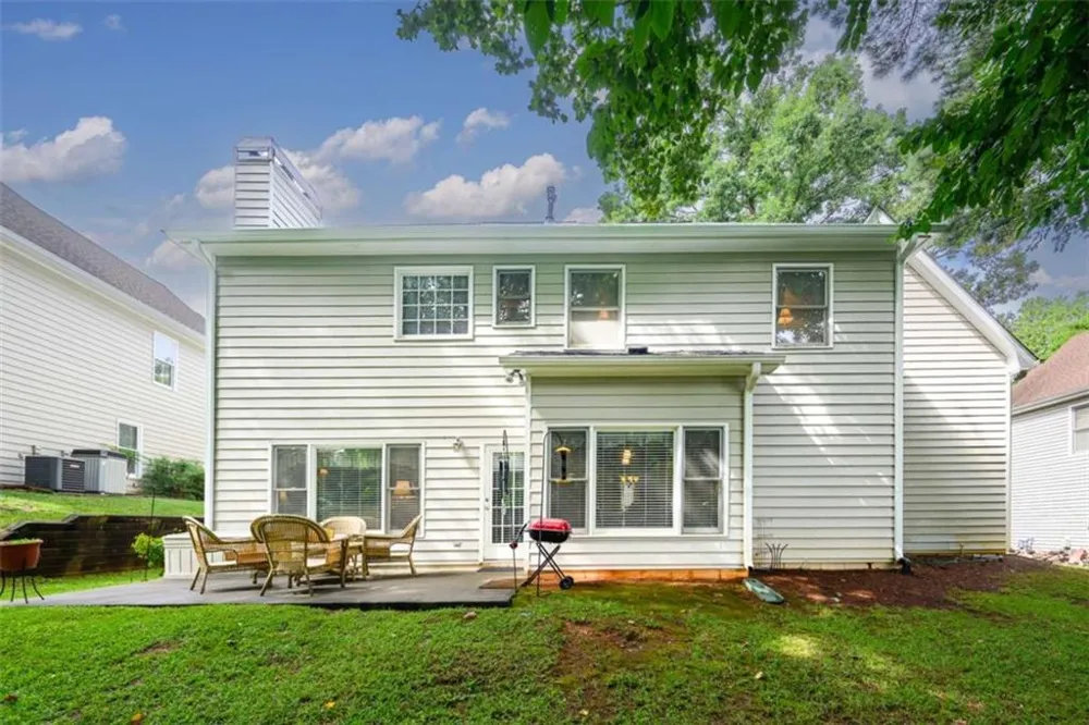 2140 Soft Pine Lane Acworth, GA 30102