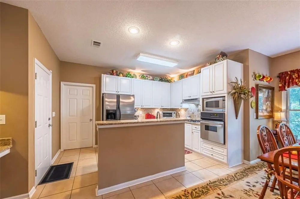 2140 Soft Pine Lane Acworth, GA 30102