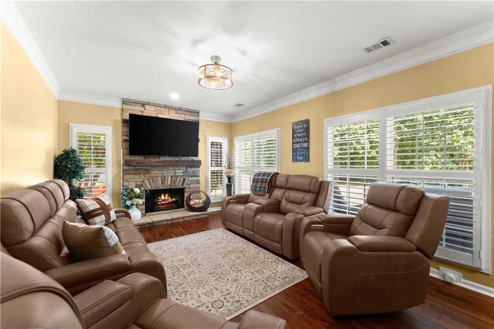 4846 Amstel Place Flowery Branch, GA 30542
