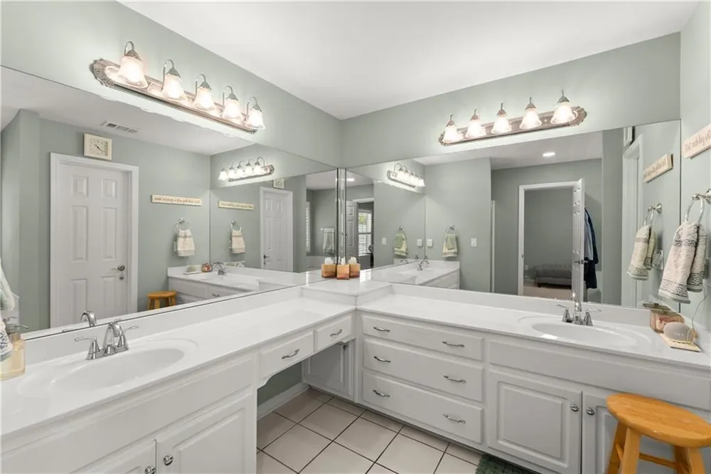4846 Amstel Place Flowery Branch, GA 30542