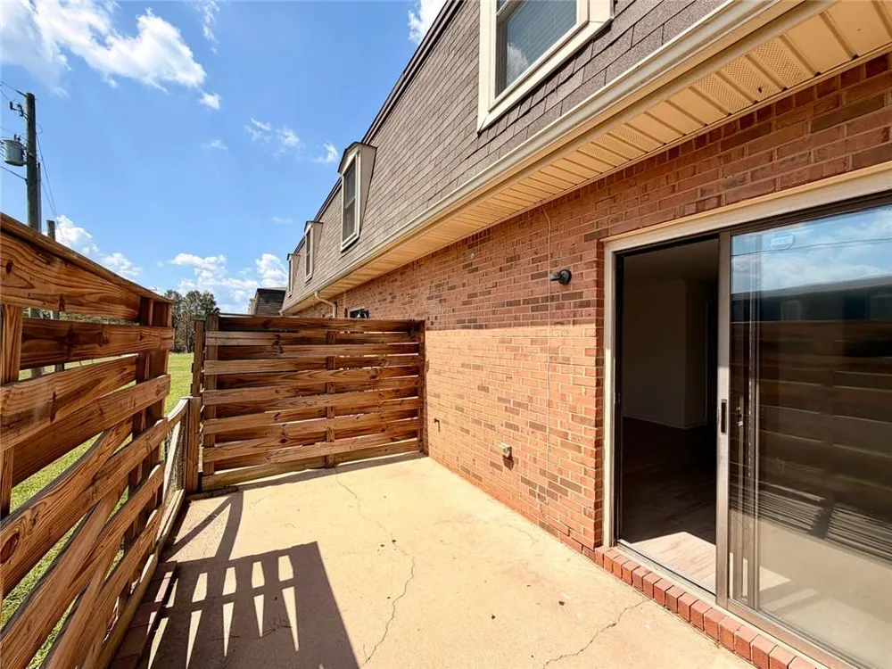 3925 Mountain View Road #E3 Oakwood, GA 30566