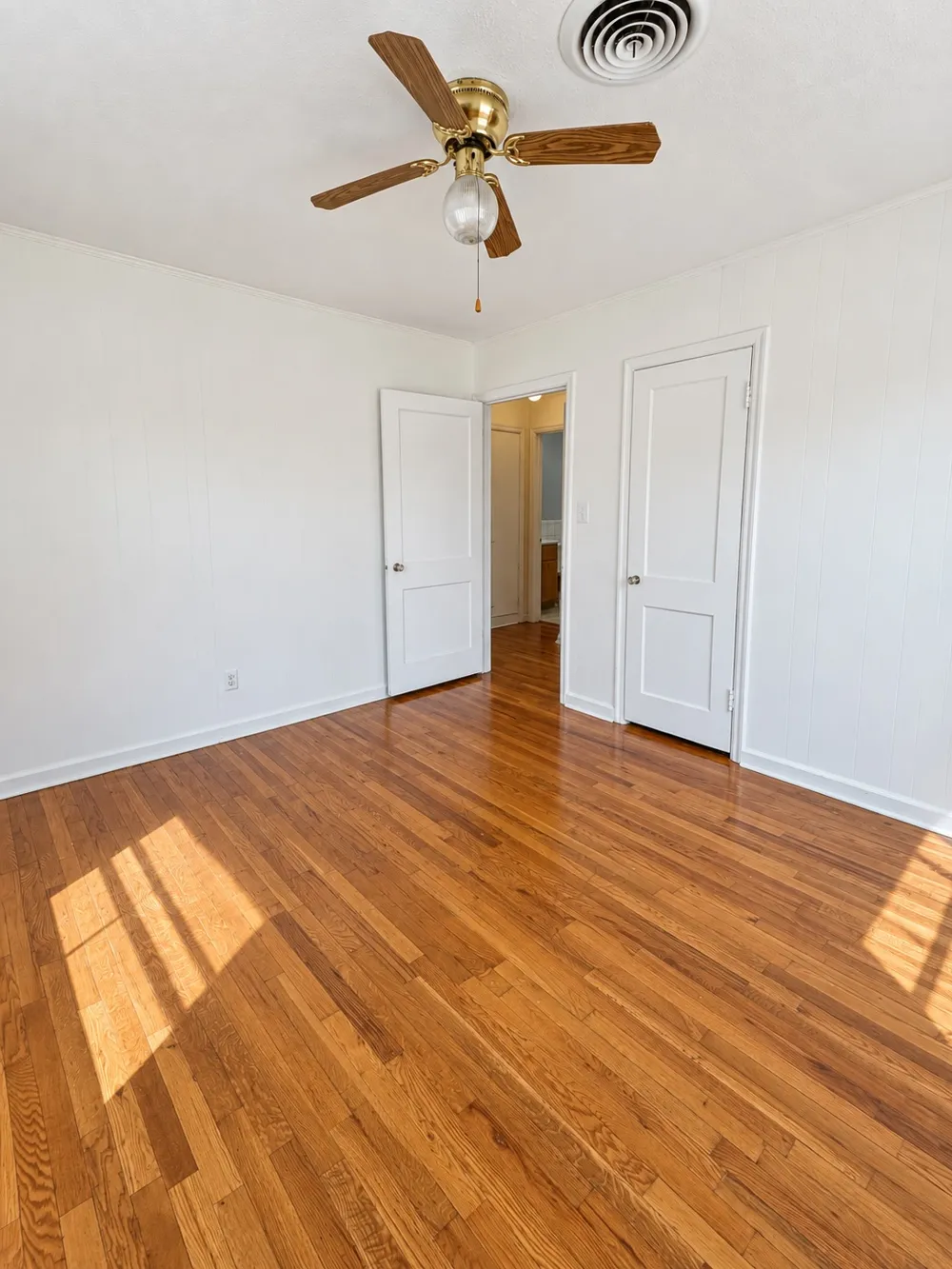 1114 Corona Ada, OK 74820