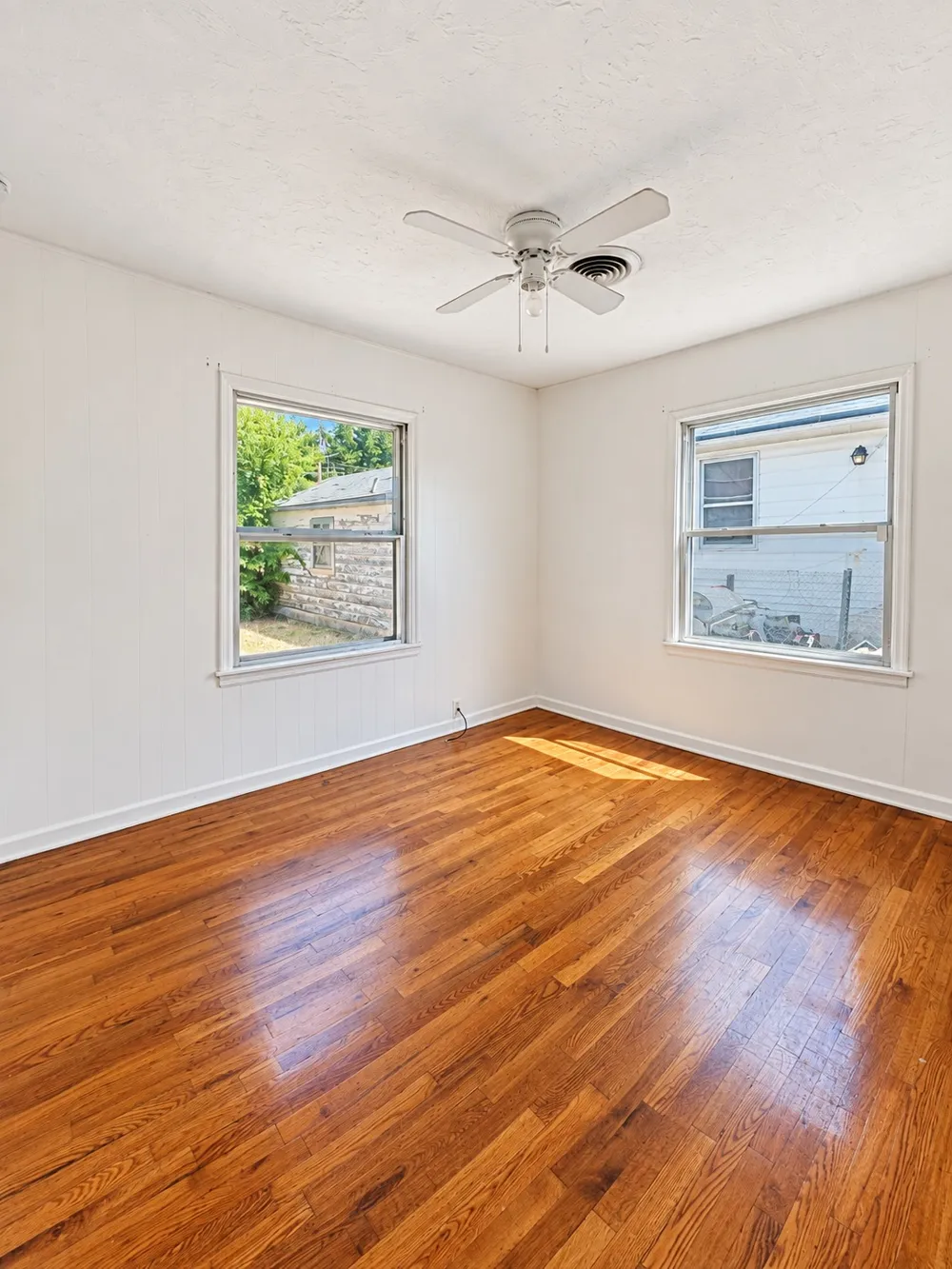 1114 Corona Ada, OK 74820