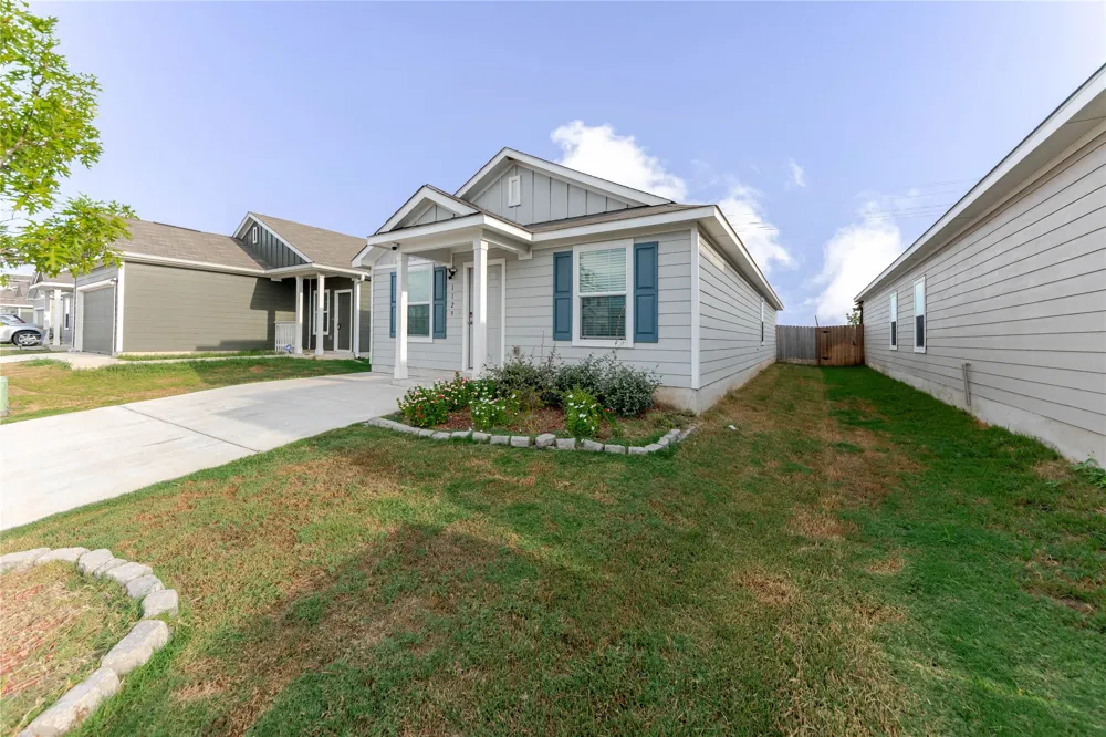 1129 Catfish Lane Bastrop, TX 78602