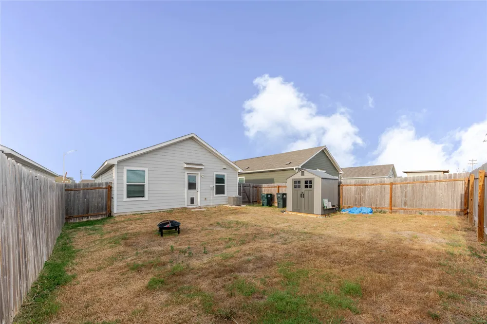 1129 Catfish Lane Bastrop, TX 78602