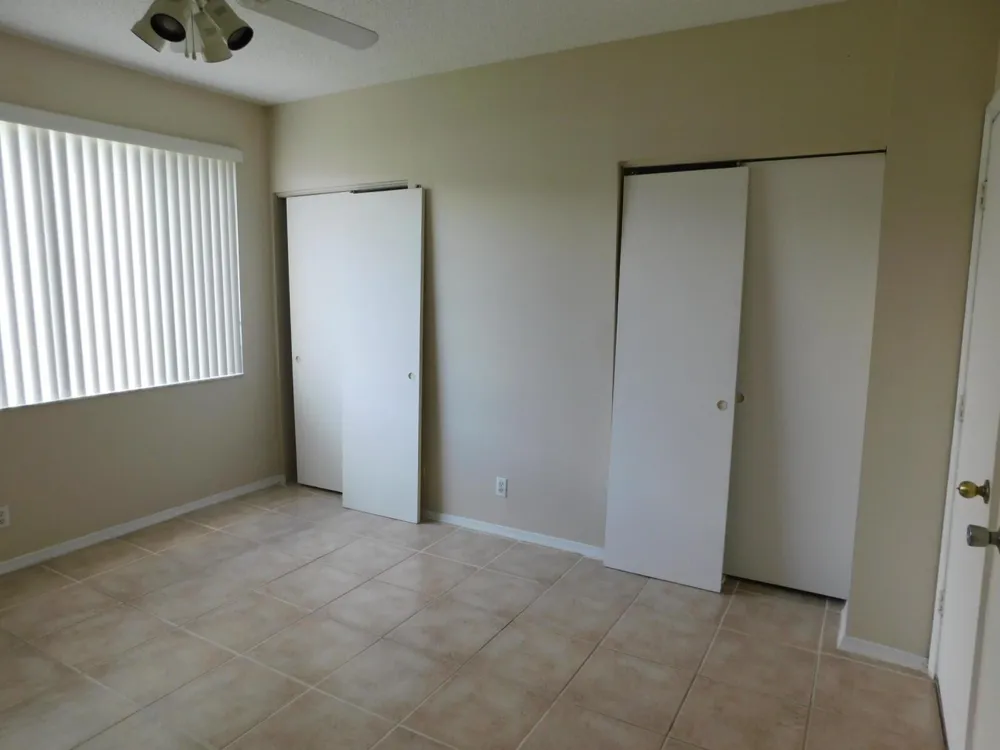 50 Simonton Circle Weston, FL 33326