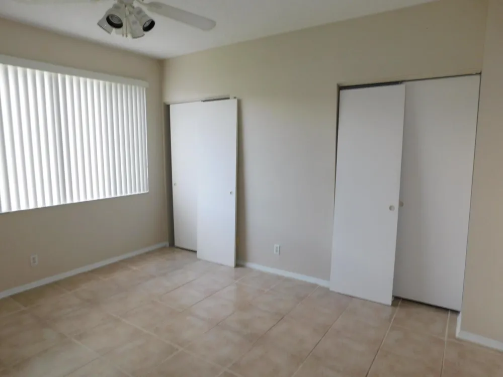 50 Simonton Circle Weston, FL 33326