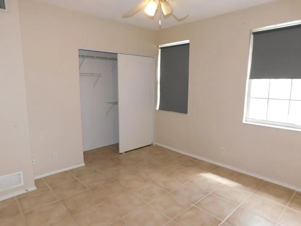 50 Simonton Circle Weston, FL 33326