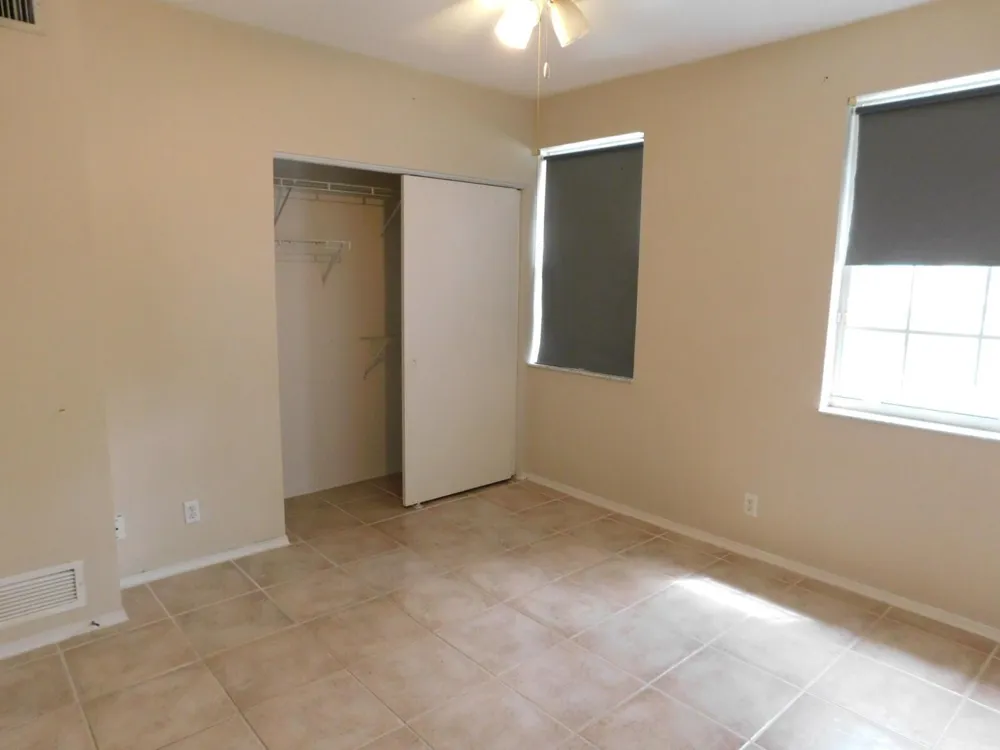 50 Simonton Circle Weston, FL 33326