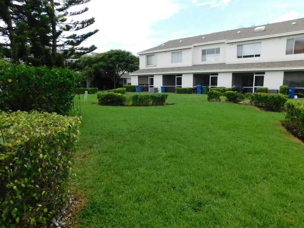 50 Simonton Circle Weston, FL 33326