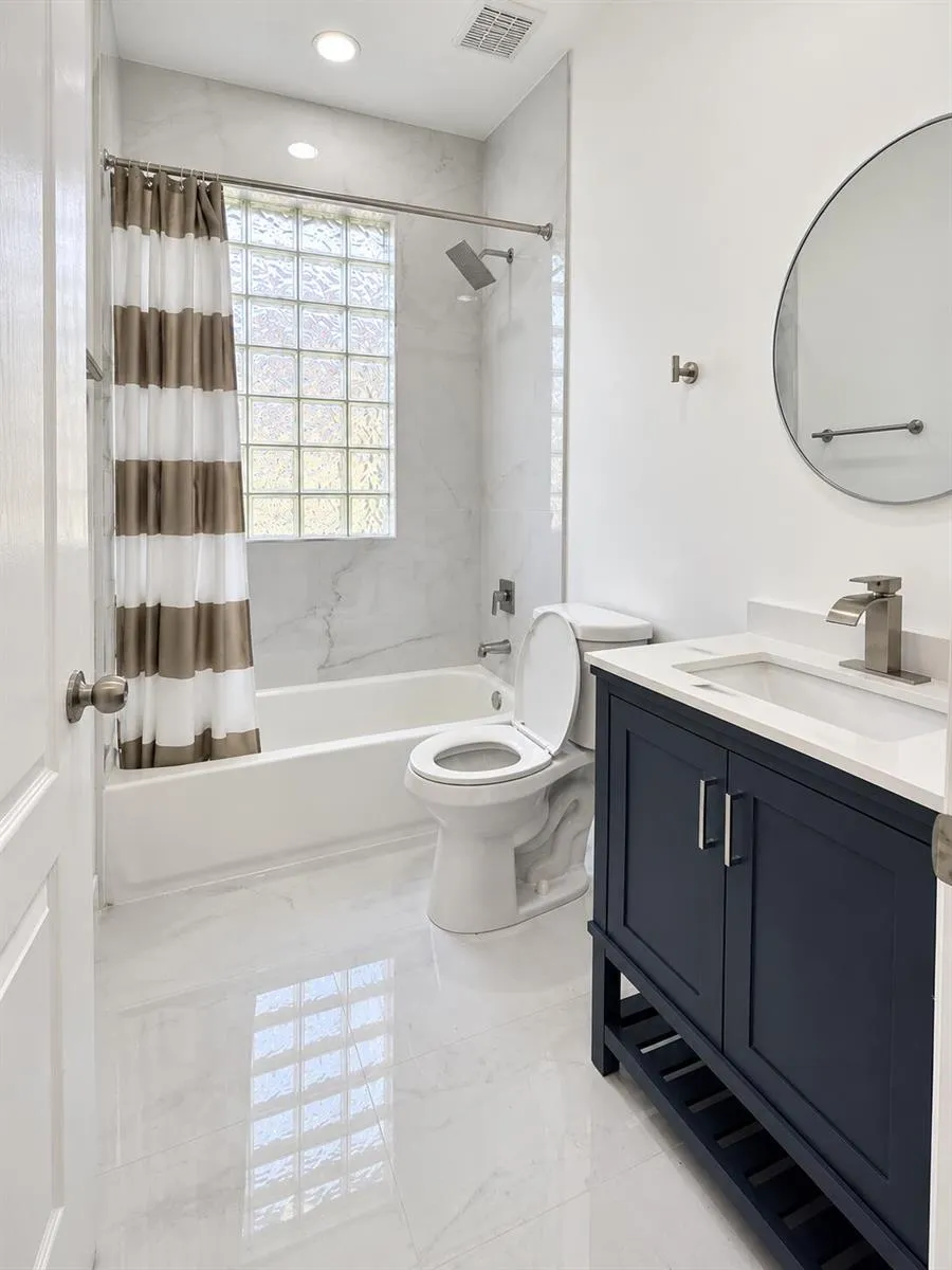 15430 SW 38TH TERRACE Miami, FL 33185