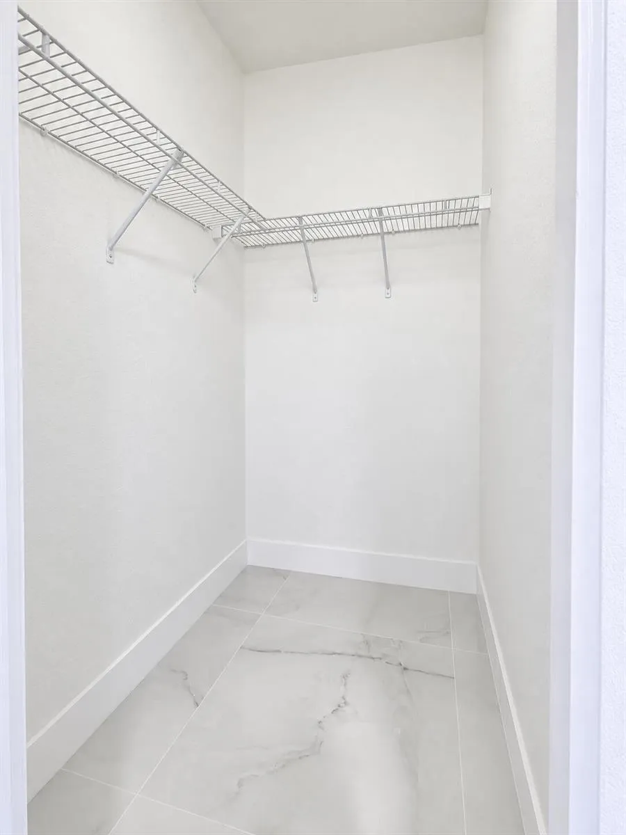 15430 SW 38TH TERRACE Miami, FL 33185