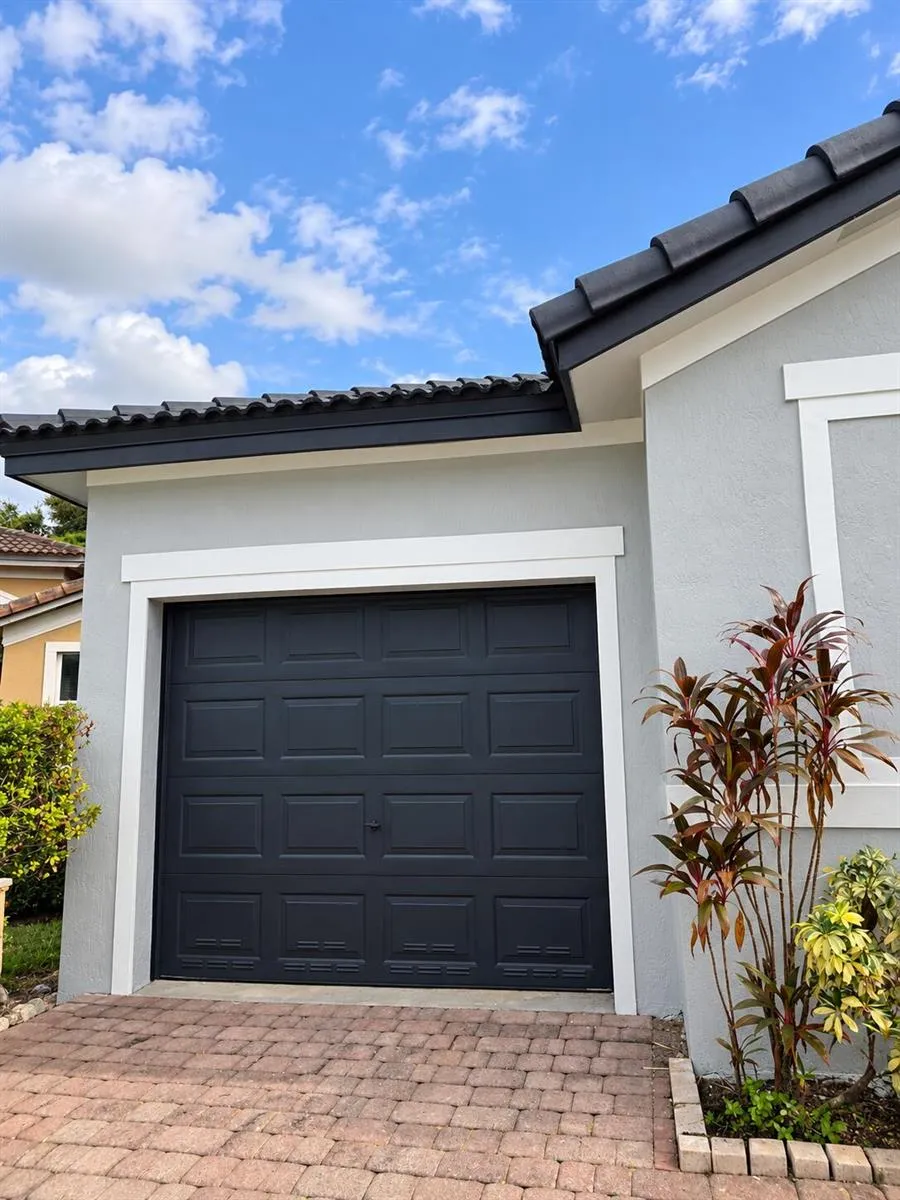 15430 SW 38TH TERRACE Miami, FL 33185