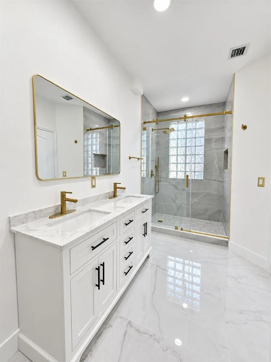 15430 SW 38TH TERRACE Miami, FL 33185