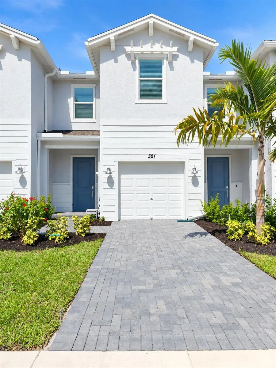 321 SE CROSSOAK LANE Port St. Lucie, FL 34984