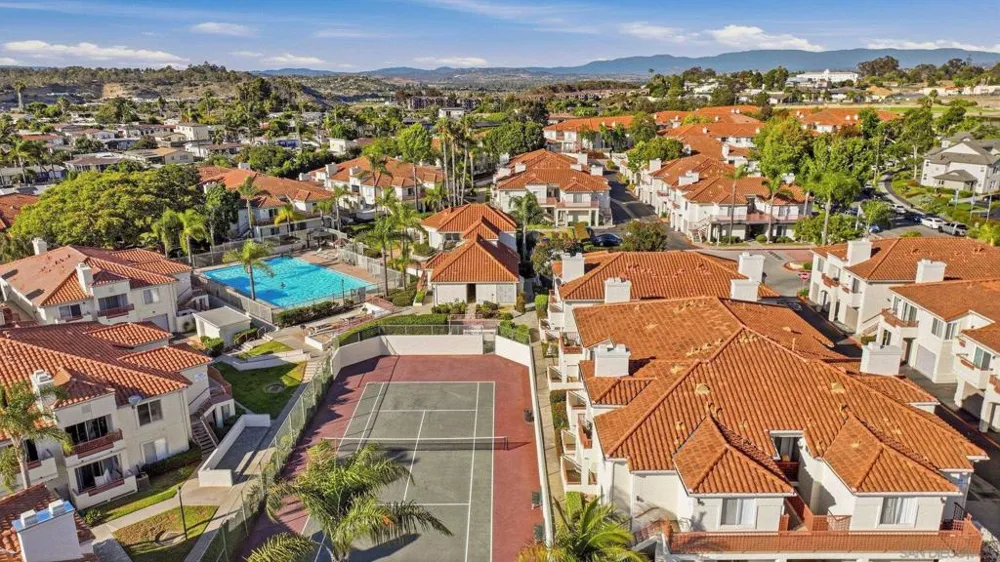 405 Stoney Point Way Unit 100 Oceanside, CA 92058
