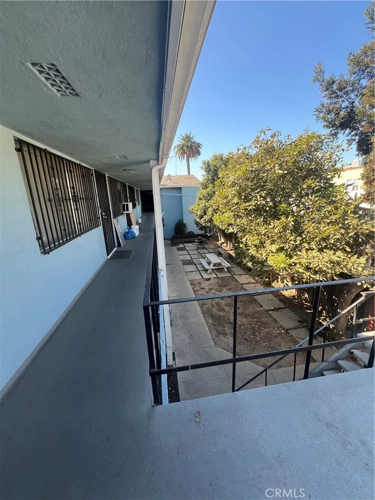 723 E 6th Long Beach, CA 90802