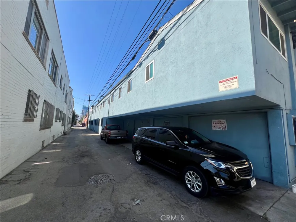723 E 6th Long Beach, CA 90802