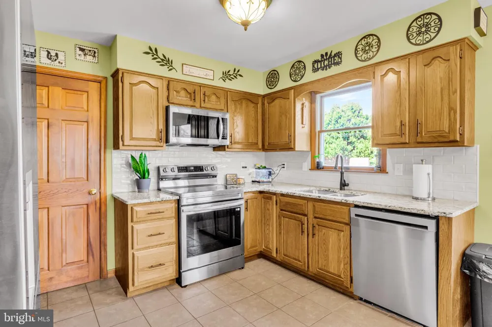 508 RIDGEVIEW Dillsburg, PA 17019