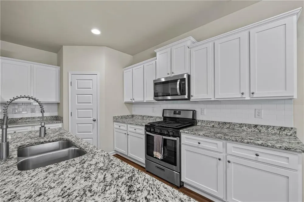 1912 Hymer Court Monroe, GA 30656