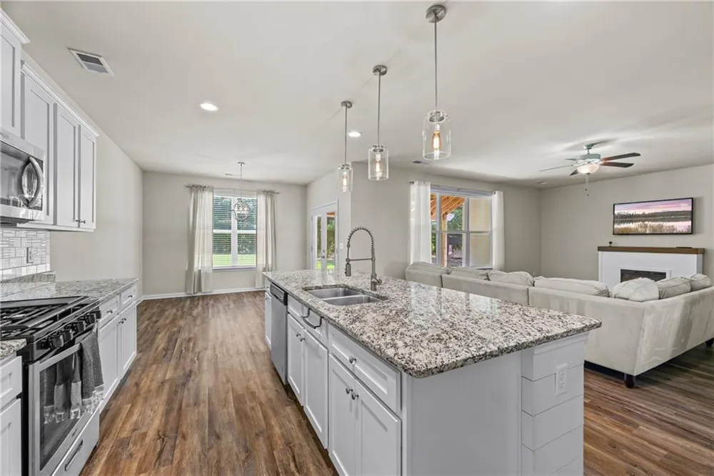 1912 Hymer Court Monroe, GA 30656