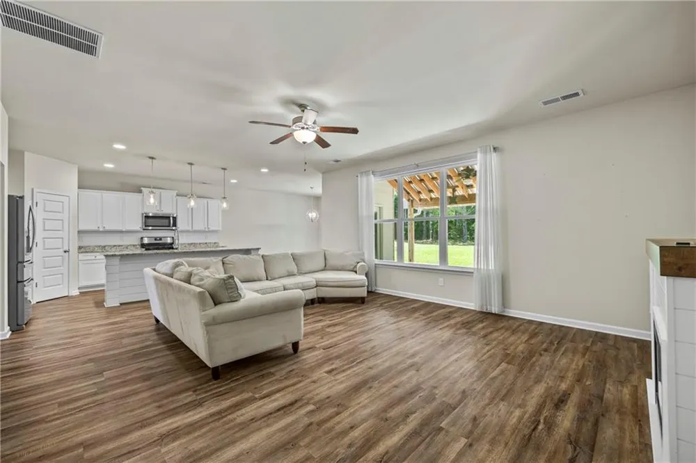 1912 Hymer Court Monroe, GA 30656