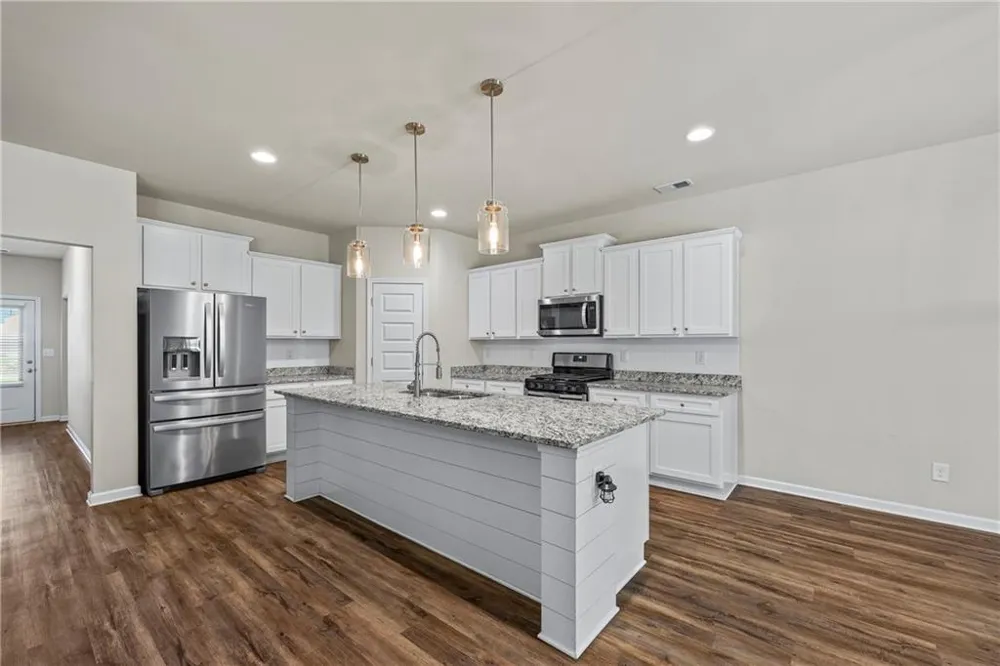1912 Hymer Court Monroe, GA 30656