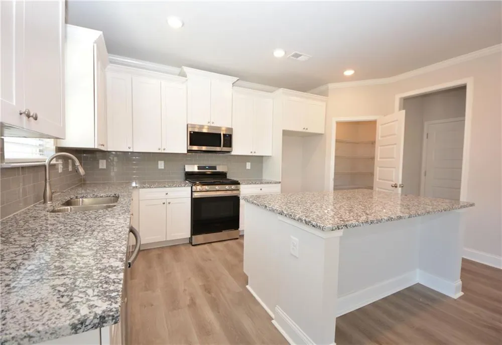 232 Hellen Valley Drive Braselton, GA 30517