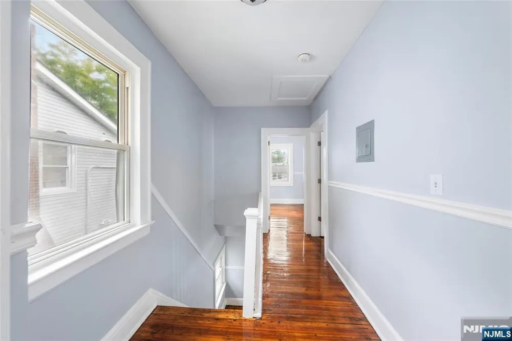 125 Pine Grove Terrace Newark, NJ 07106