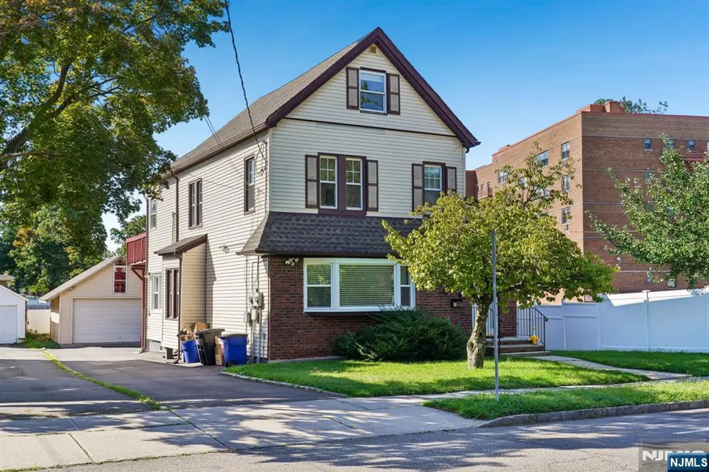 164 Washington Street Bloomfield, NJ 07003